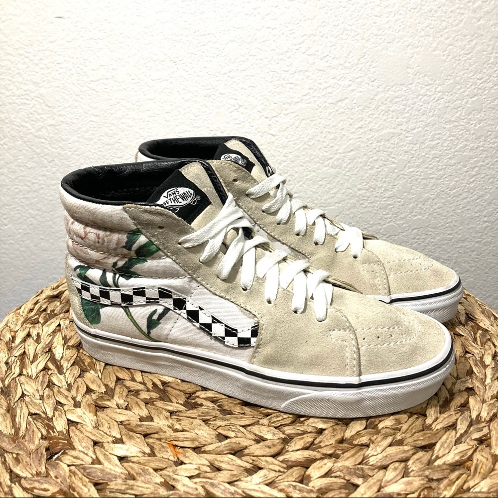 Vans sk8 hi checkerboard floral beige women’s 6.5